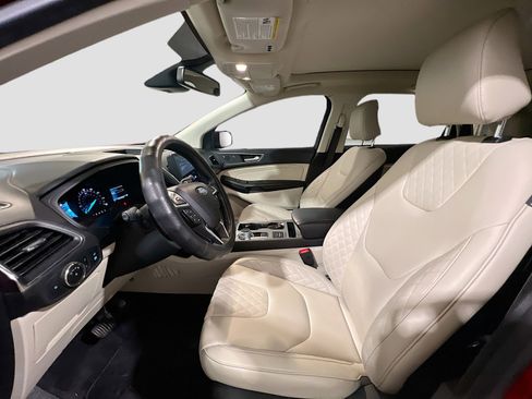 Used 2023 Ford Edge Titanium image 15