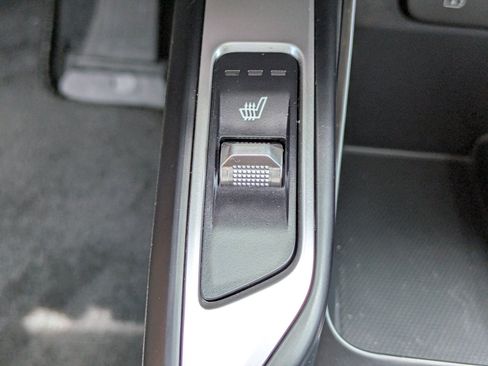Certified 2022 Kia Sorento S FWD image 25