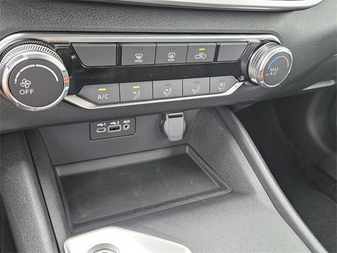 New 2025 Nissan Altima 2.5 SV image 21