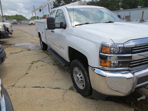 Used 2016 Chevrolet Silverado 2500 W/T RWD image 3