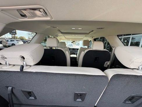 Certified 2023 Buick Enclave Essence w/ Experience Buick Package image 9