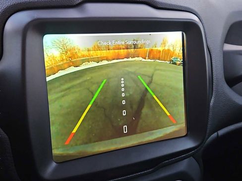 Used 2021 Jeep Renegade Limited w/ Sun & Sound Group image 16