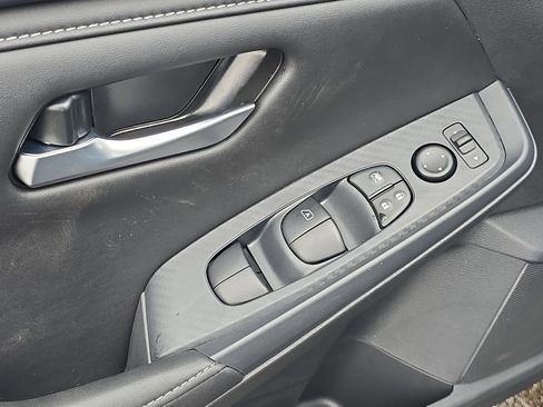 New 2025 Nissan Sentra SV w/ All-Weather Package image 13