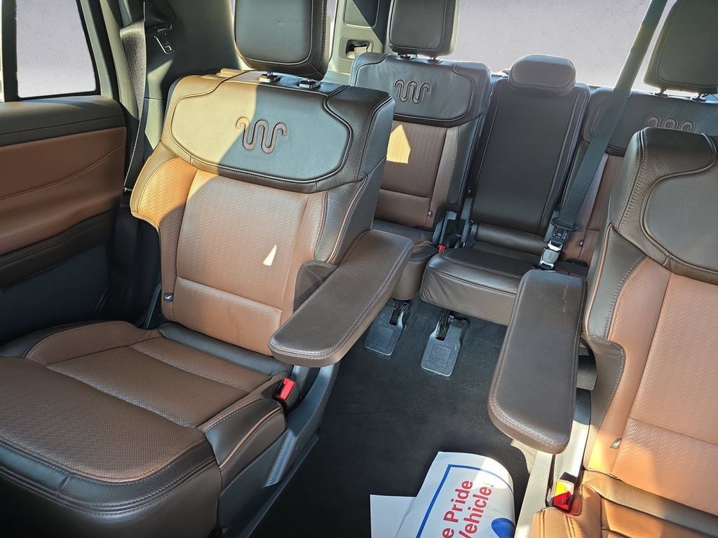 Used 2026 Ford Expedition King Ranch AWD/4WD image 13