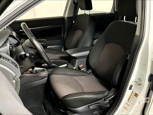 Used 2019 Mitsubishi Outlander Sport SE image 25