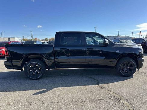 New 2026 RAM 1500 4x4 Crew Cab image 2