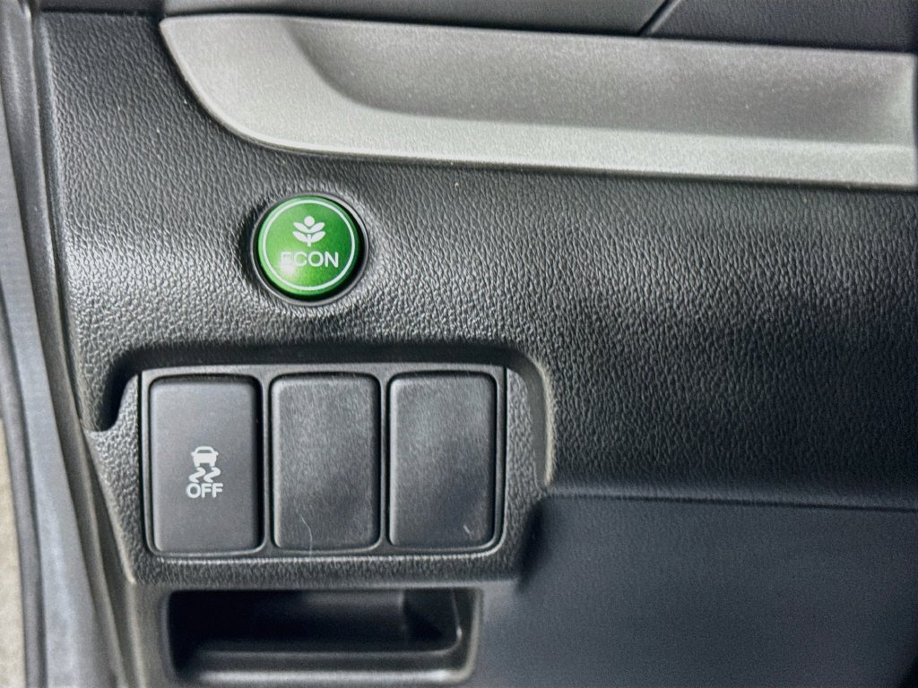 Used 2013 Honda CR-V LX image 11