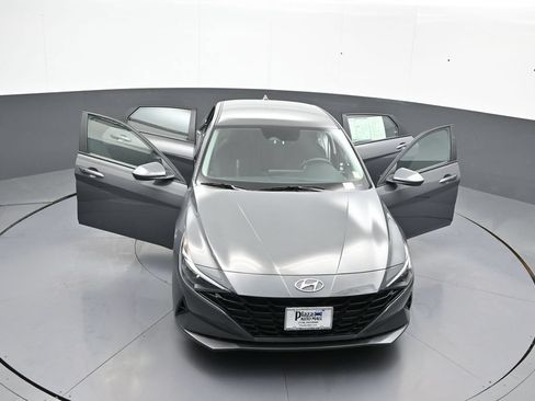 Certified 2023 Hyundai Elantra SEL FWD image 45