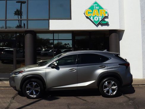 Used 2017 Lexus NX 200t FWD w/ Premium Package image 8
