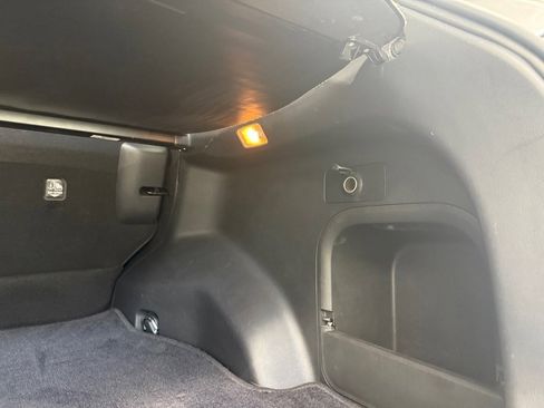 Used 2020 Toyota RAV4 XLE w/ Convenience Package image 18