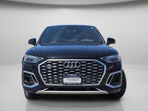 Used 2022 Audi Q5 2.0T Premium w/ Convenience Package AWD/4WD image 3