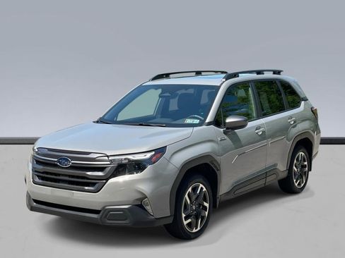 Used 2025 Subaru Forester Premium AWD/4WD image 1