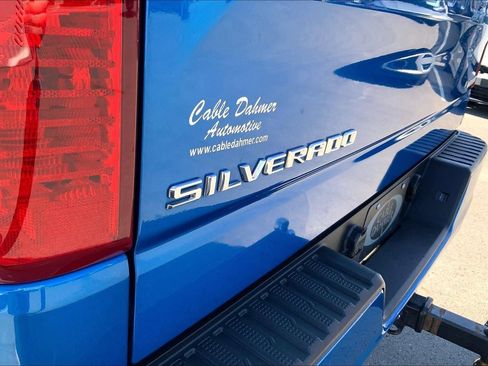 Used 2023 Chevrolet Silverado 1500 Custom image 28