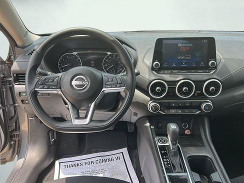 Used 2024 Nissan Sentra SV FWD image 7