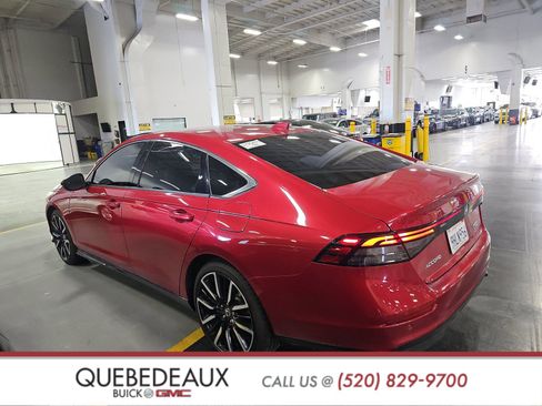 Used 2023 Honda Accord Touring image 6