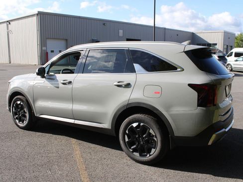 New 2026 Kia Sorento S w/ S Panoramic Sunroof Package AWD/4WD image 5