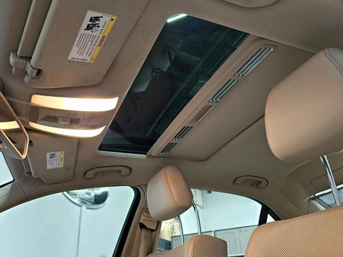 Used 2015 Mercedes-Benz E 400 Sedan image 20