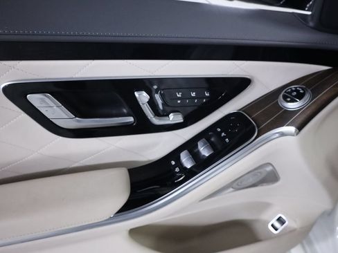 Used 2022 Mercedes-Benz S 580 4MATIC Sedan image 10