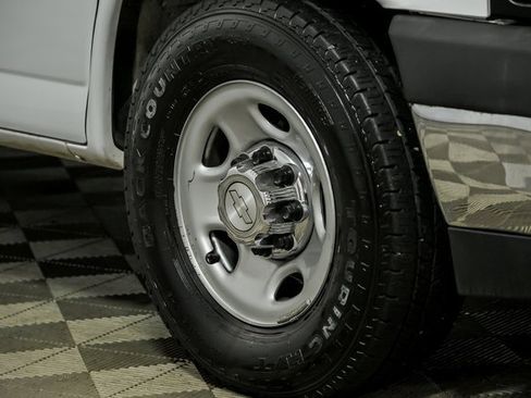 Used 2018 Chevrolet Express 3500 LT w/ LT Preferred Equipment Group image 3