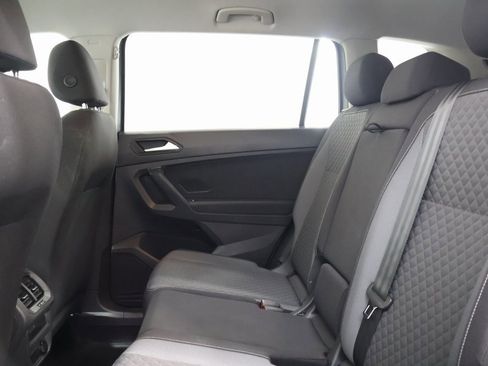 Used 2021 Volkswagen Tiguan S image 25