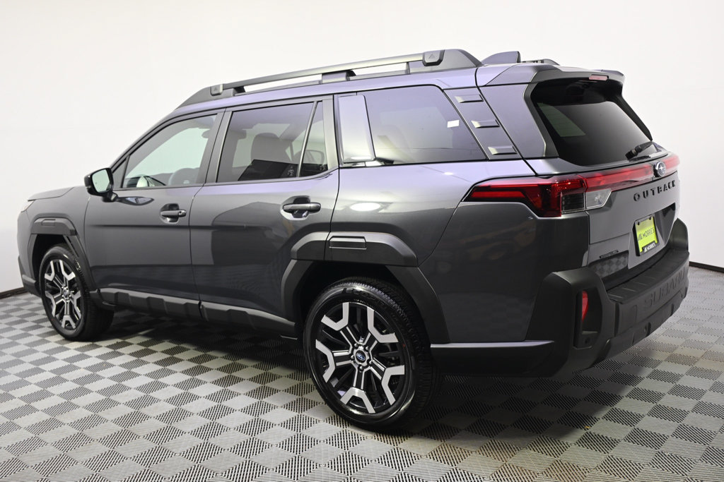 Used 2026 Subaru Outback Touring XT AWD/4WD image 3