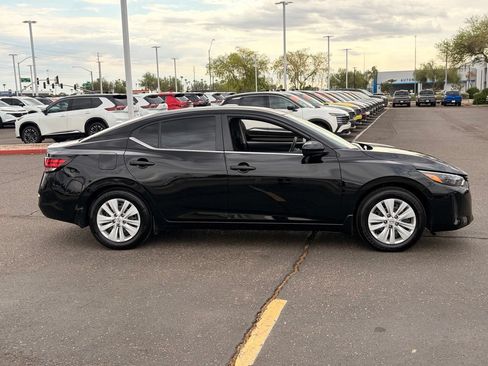 Certified 2025 Nissan Sentra S FWD image 8
