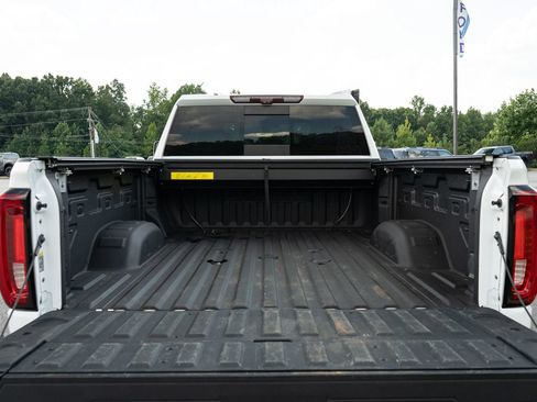 Used 2020 GMC Sierra 2500 Denali w/ Denali Ultimate Package AWD/4WD image 9