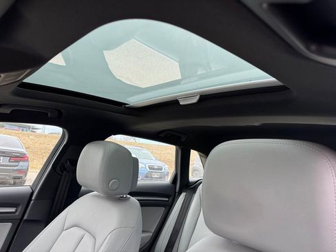 Used 2018 Audi A3 e-tron Prestige image 6