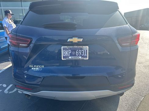 Used 2023 Chevrolet Blazer LT image 8