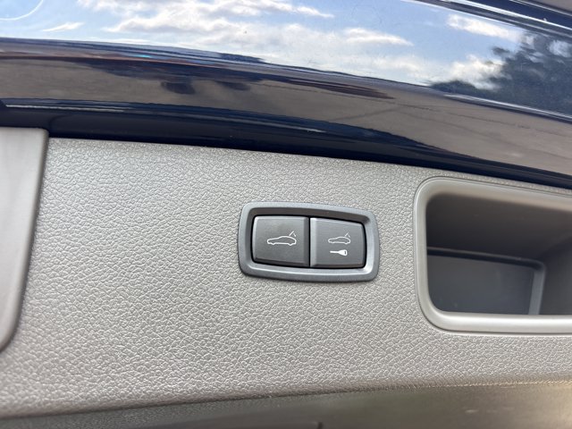 Used 2021 Porsche Macan S AWD/4WD image 10