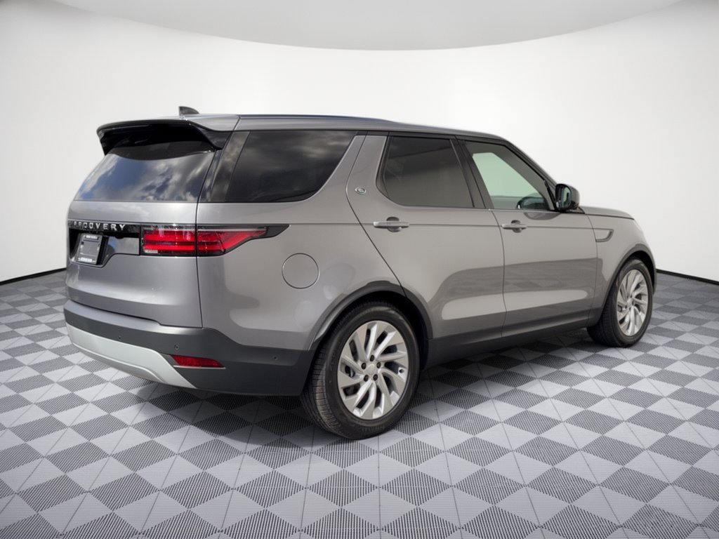 New 2026 Land Rover Discovery S AWD/4WD image 9