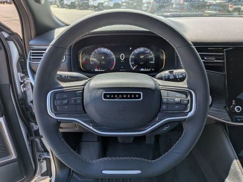 Certified 2022 Jeep Wagoneer Series II AWD/4WD image 14