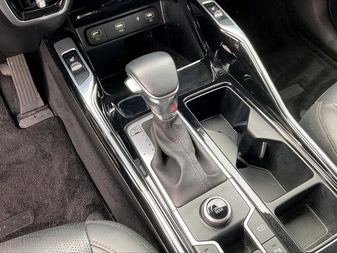 Used 2023 Kia Sorento SX image 34