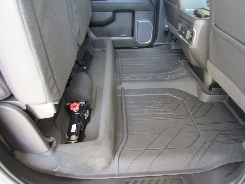 Used 2023 Chevrolet Silverado 1500 High Country w/ High Country Premium Package AWD/4WD image 28