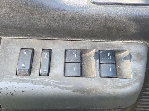 Used 2011 Ford F350 Lariat w/ Lariat Interior Pkg image 19