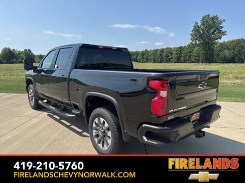 New 2025 Chevrolet Silverado 2500 Custom w/ Custom Value Package image 7