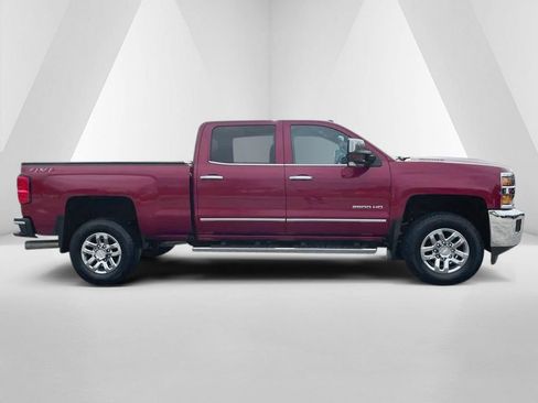 Used 2019 Chevrolet Silverado 2500 LTZ w/ Duramax Plus Package AWD/4WD image 9