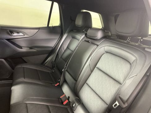 New 2026 Chevrolet Equinox LT w/ Convenience Package II image 8