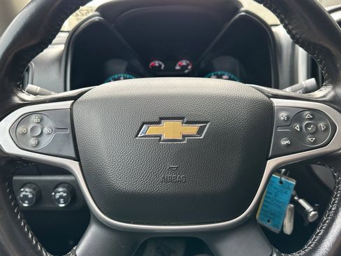 Used 2021 Chevrolet Colorado LT image 28