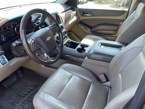 Used 2017 Chevrolet Tahoe LT w/ Luxury Package AWD/4WD image 9