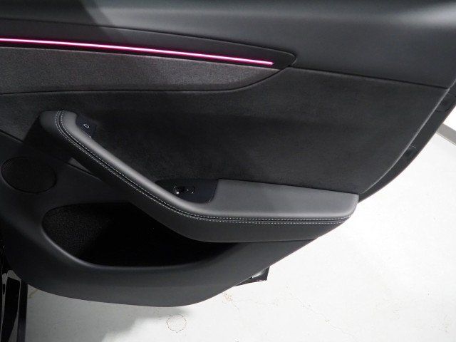Used 2026 Tesla Model Y Long Range RWD image 67
