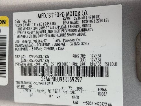 Used 2018 Ford Fusion SE FWD image 35
