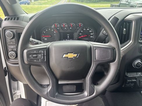 Used 2025 Chevrolet Silverado 2500 Custom w/ Z71 Off-Road Package AWD/4WD image 17