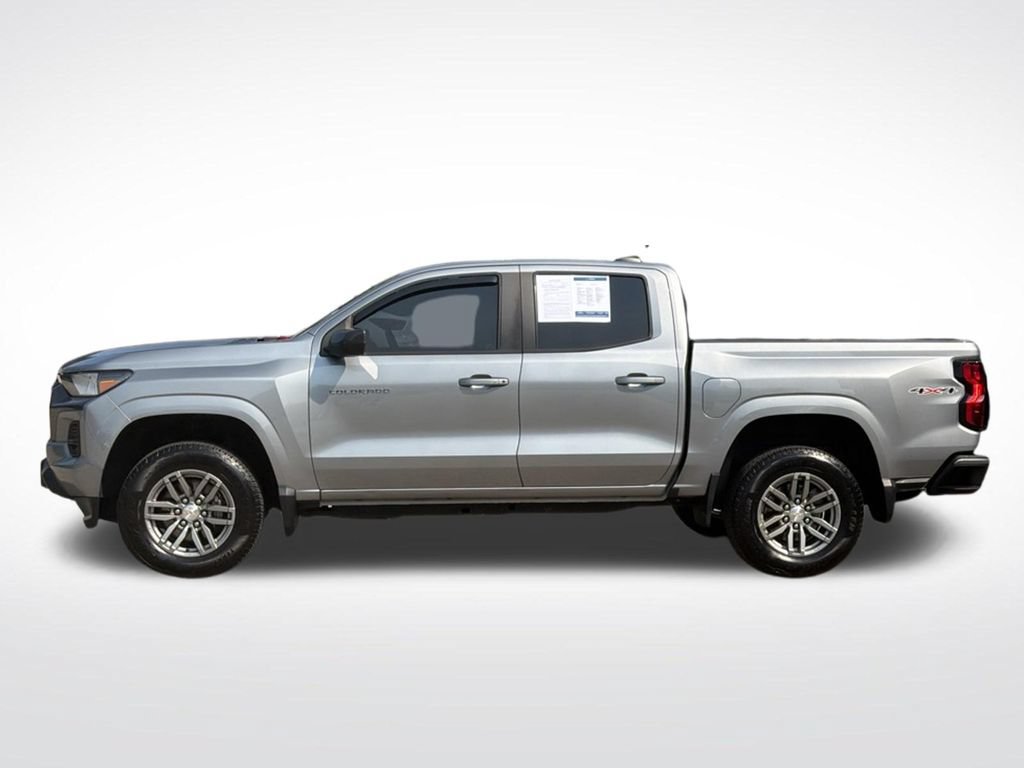 Used 2023 Chevrolet Colorado LT w/ LT Convenience Package II AWD/4WD image 34