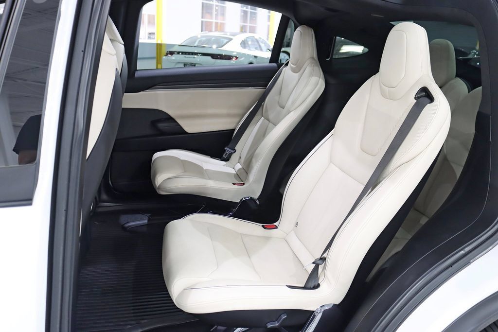 Used 2022 Tesla Model X Plaid AWD/4WD image 30