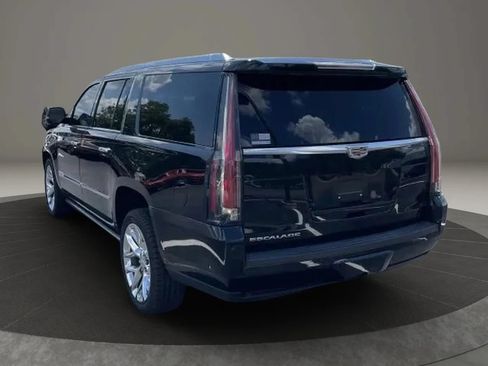 Used 2017 Cadillac Escalade ESV Platinum AWD/4WD image 7