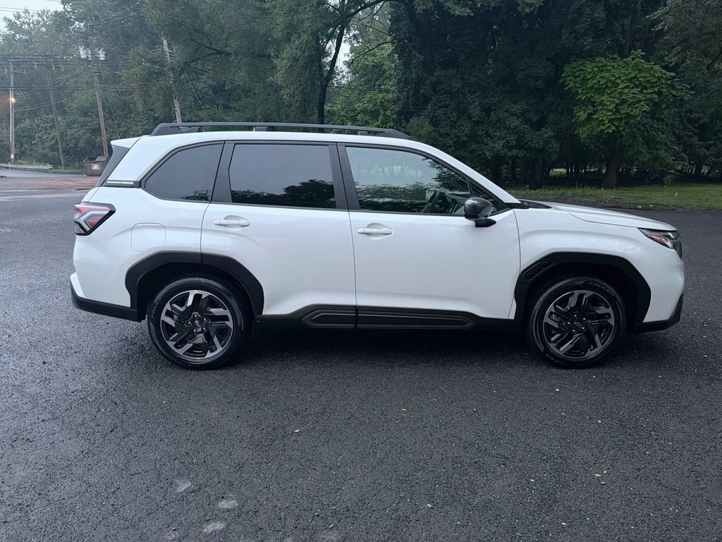 Used 2025 Subaru Forester Limited AWD/4WD image 9