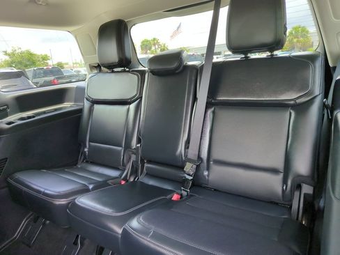 Certified 2025 Ford Expedition Platinum AWD/4WD image 23