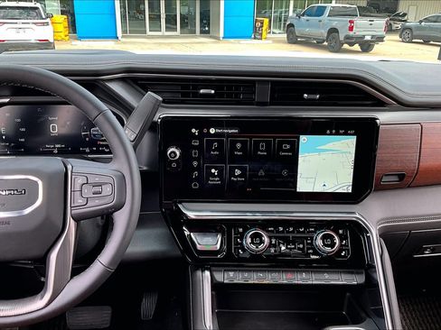 New 2026 GMC Sierra 2500 Denali Ultimate AWD/4WD image 7