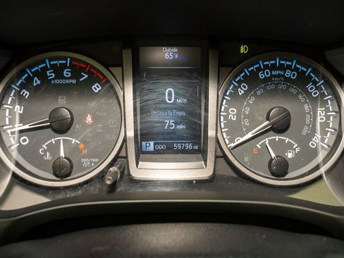 Used 2020 Toyota Tacoma TRD Off-Road w/ TRD Premium Off Road Package image 17